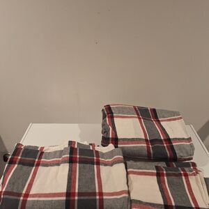 Flannel Portugal Plaid Red and Gray Queen Bedding Set